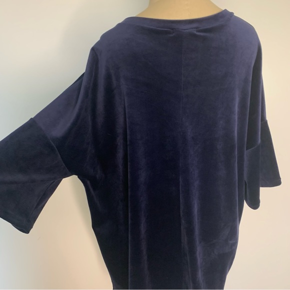 Fashion Nova navy oversized velour top - Picture 13 of 15